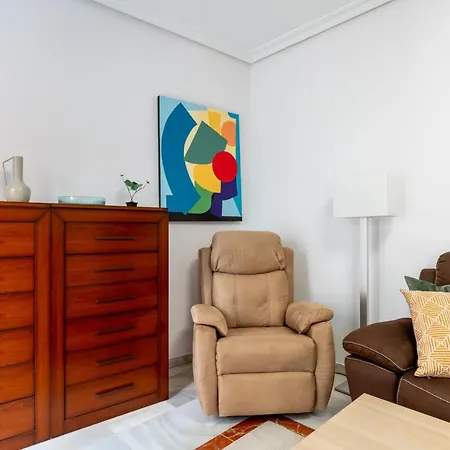 Holi-rent Cuna * Sevilla